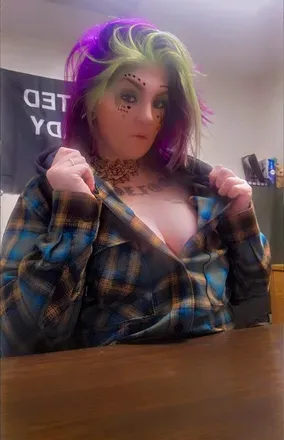 OnlyFans cuenta foxy8090 avatar 1