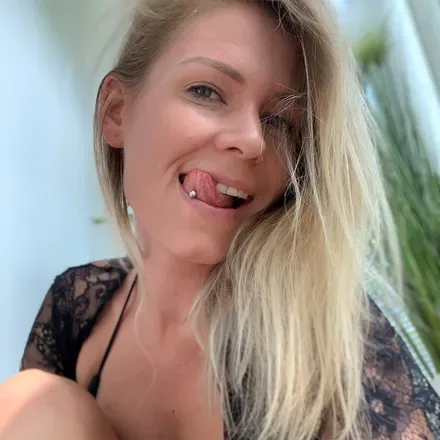 OnlyFans cuenta hurricanegwenfree avatar 1