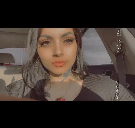 OnlyFans cuenta prettylilmiss00 avatar 1