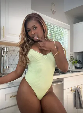 OnlyFans cuenta realtessathomas avatar 1
