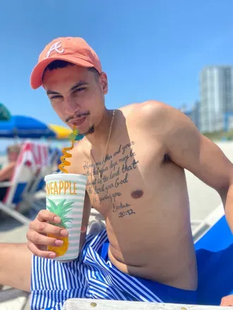 OnlyFans cuenta puertoricogiant avatar 1