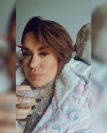 OnlyFans cuenta tatted_mummy header 2