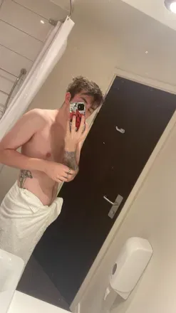 OnlyFans cuenta youngtats header 2