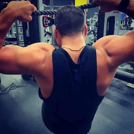 OnlyFans cuenta kingukrickardo header 2