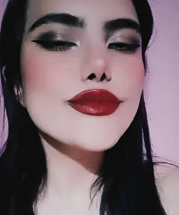 OnlyFans cuenta red.strawberry avatar 1