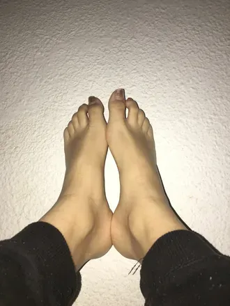 OnlyFans account  tuspiesfavoritos10 avatar 1