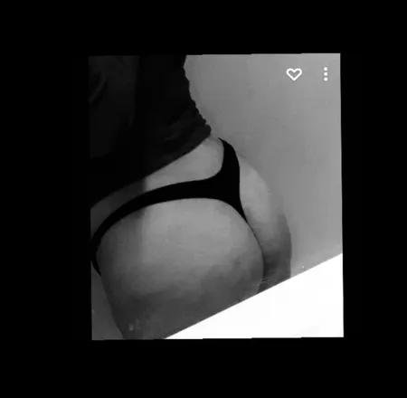 OnlyFans cuenta mamichula-619 header 2