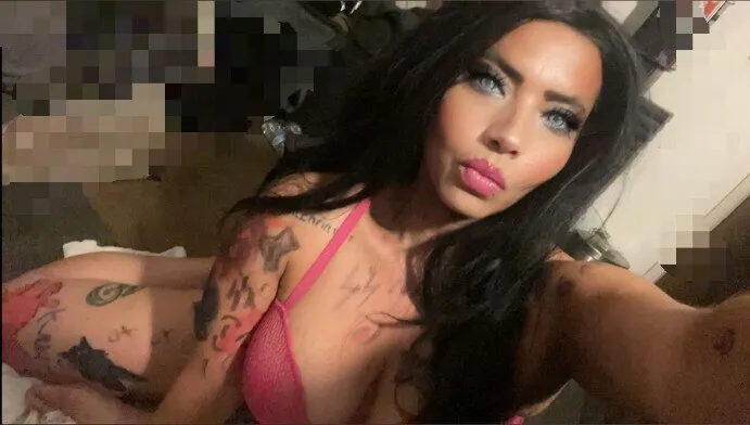 OnlyFans cuenta naughtiegirlz header 2