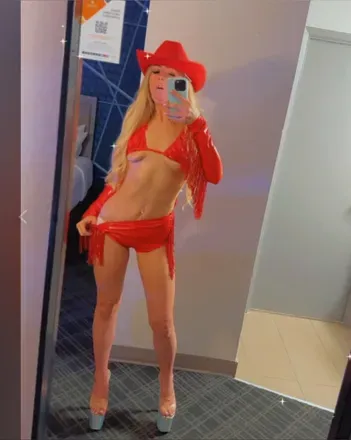 OnlyFans cuenta doggystyledaisyx avatar 1