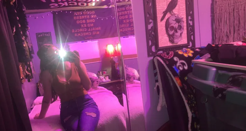 OnlyFans cuenta boudoirqueenn header 2