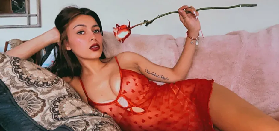 OnlyFans cuenta mia000 header 2