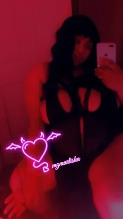 OnlyFans account  qweentaurus avatar 1