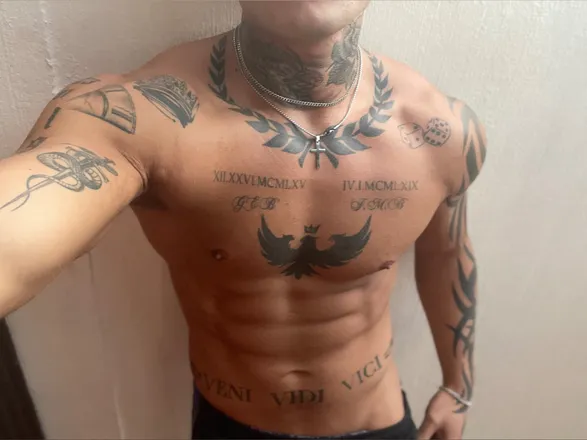 OnlyFans cuenta curlyhairchico header 2