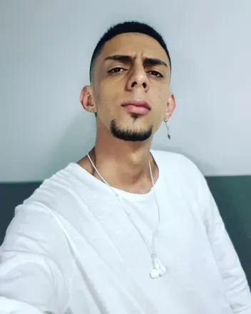 OnlyFans cuenta cheo_bg19 avatar 1