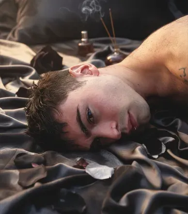 OnlyFans account  loganhell avatar 1