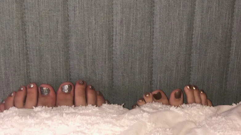 OnlyFans account  christine7.5toetallybffs header 2