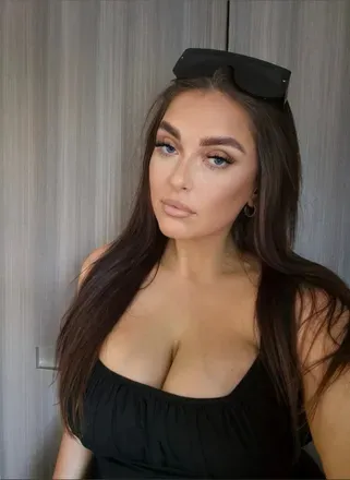 OnlyFans account  coco93x avatar 1