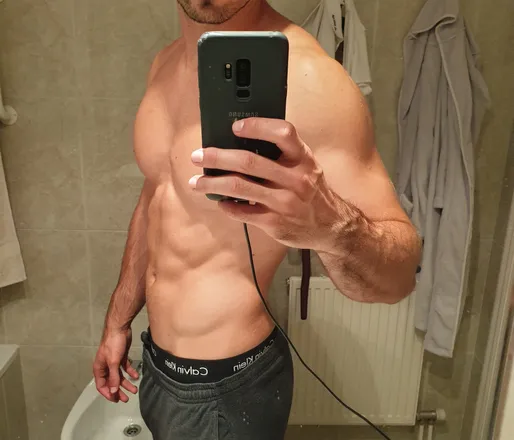 OnlyFans cuenta ken_adams_of header 2