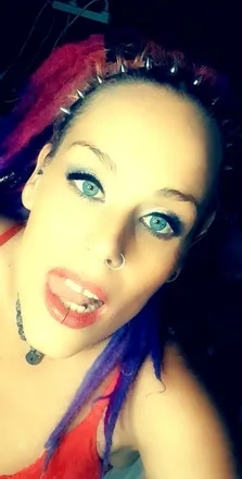 OnlyFans cuenta edgyprincess header 2