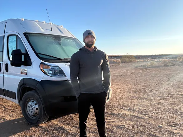 OnlyFans cuenta vanlifestevefree header 2