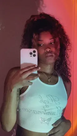 OnlyFans cuenta theemonaemilan avatar 1