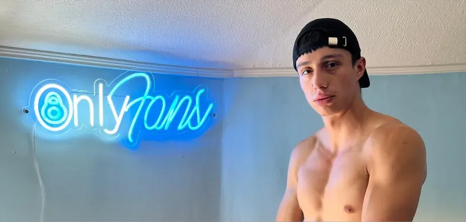 OnlyFans cuenta implicito header 2