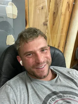 OnlyFans account  raycek header 2