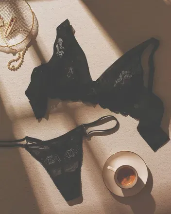 OnlyFans cuenta lolaalingerie avatar 1