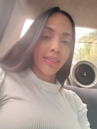 OnlyFans cuenta wendyluquez header 2