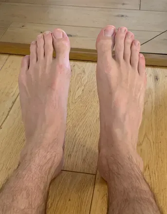 OnlyFans account  frenchparisianfeet avatar 1