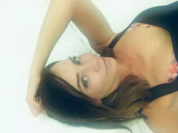 OnlyFans cuenta petitfluffy header 2