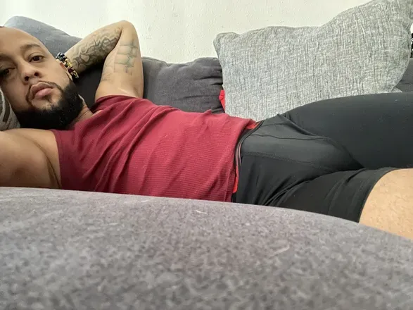 OnlyFans cuenta d_omega header 2