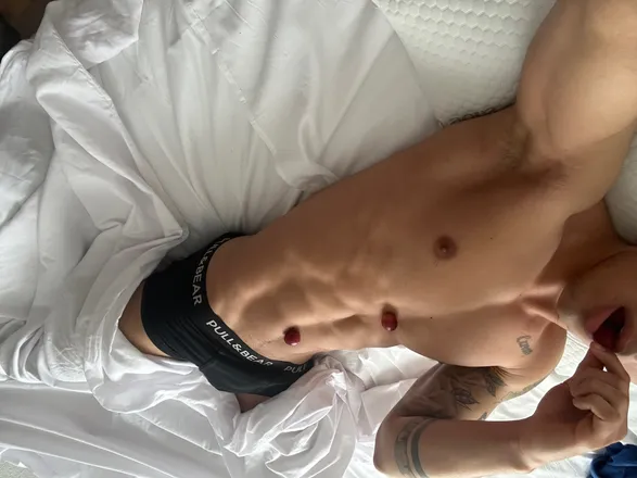 OnlyFans cuenta u244320893 header 2