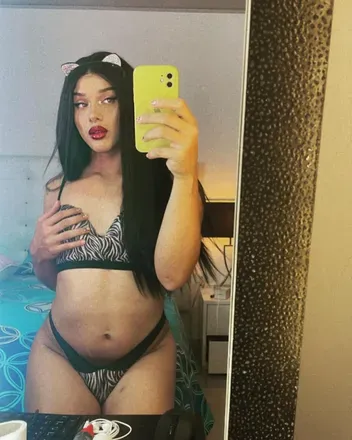 OnlyFans cuenta u270068930 avatar 1