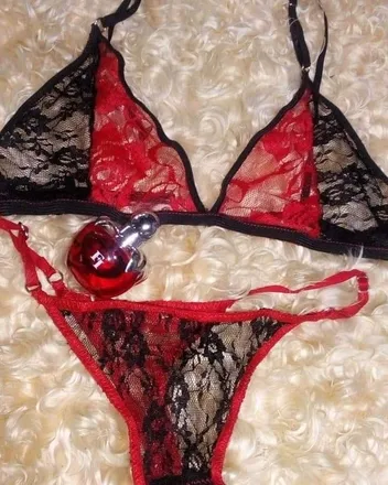 OnlyFans cuenta andrea2306 header 2