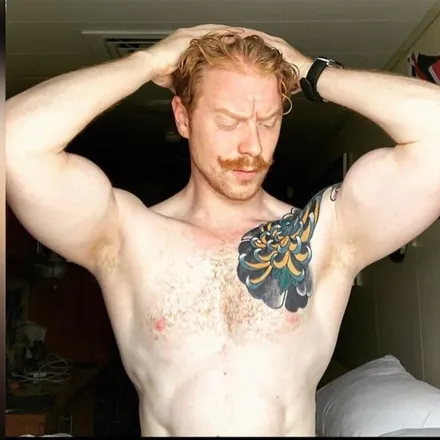 OnlyFans cuenta redhotmajor header 2
