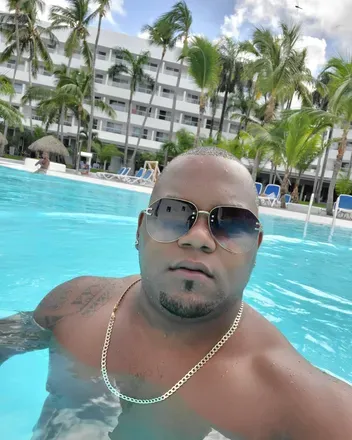 OnlyFans cuenta dollarekipo avatar 1