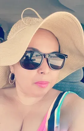 OnlyFans account  astoesies avatar 1