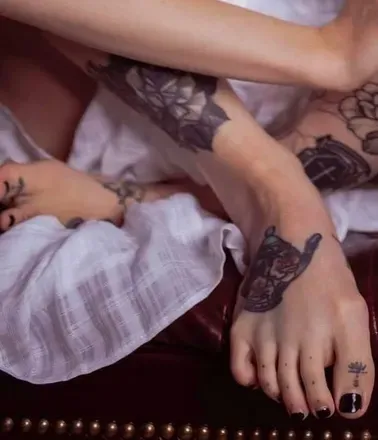 OnlyFans cuenta tinyandtattooed avatar 1