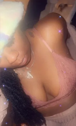 OnlyFans cuenta vivacious_cakez2022 header 2