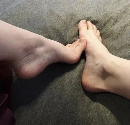 OnlyFans cuenta twinkletoesglittersoles avatar 1