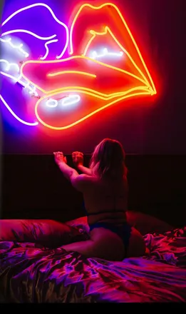 OnlyFans cuenta lovelaney6969 header 2