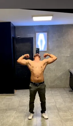 OnlyFans cuenta robepera1 header 2