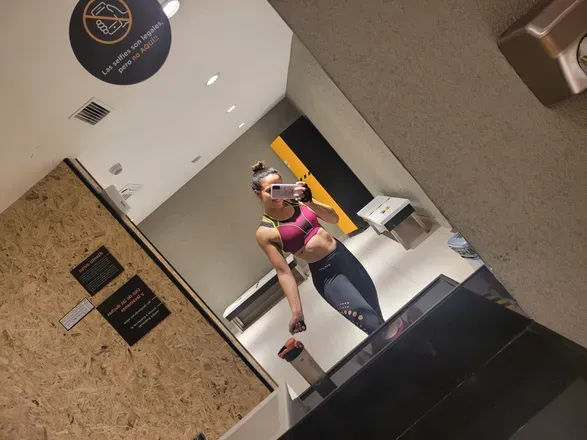 OnlyFans account  yosmi header 1