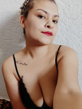 OnlyFans cuenta sexyblondeandlatin avatar 1