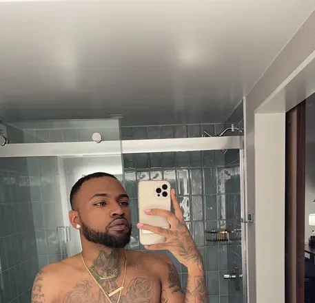 OnlyFans cuenta tattedkise avatar 1