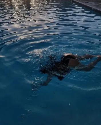 OnlyFans cuenta red.rose33 header 2