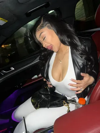OnlyFans of msmollywater