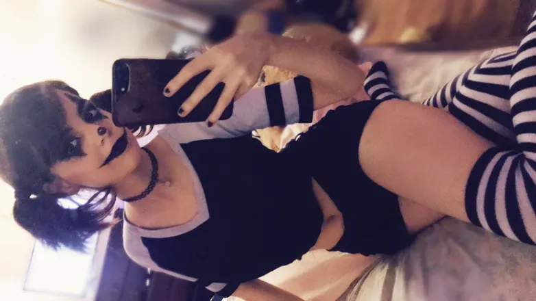 OnlyFans account  eviesunset header 2