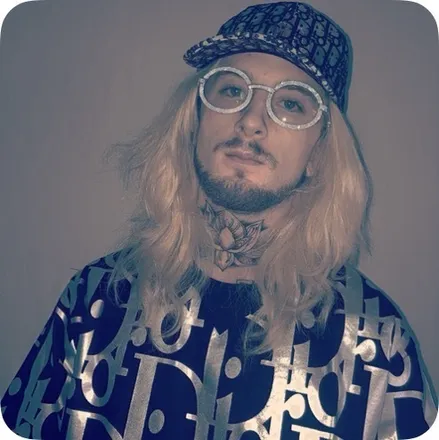 OnlyFans cuenta hoodhefner612 header 2